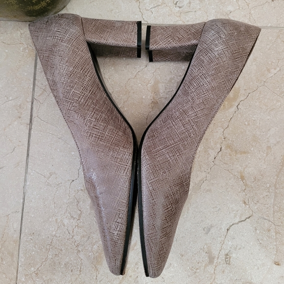 Stuart Weitzman Shoes - Picture 6 of 11